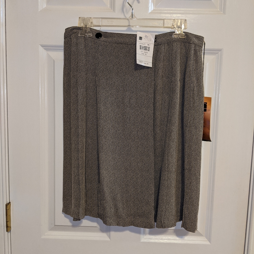 NEW Ladies,  Carol Little houndstooth look skirt in 16